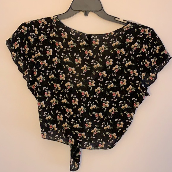 WINDSOR - floral tie top - Picture 3 of 3